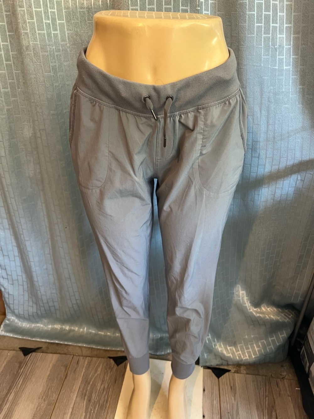 Athleta Gray Knit Jogger
